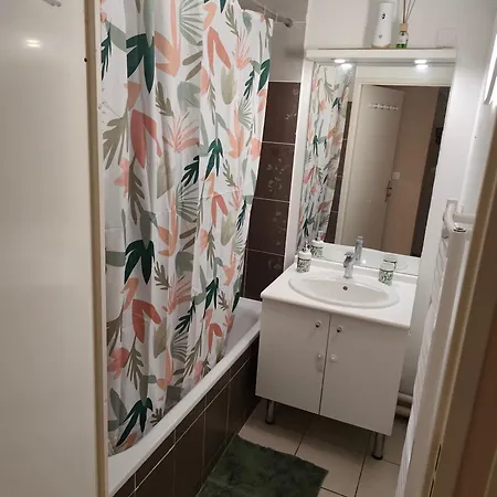 Privee Avec Balcon De 3,5 M2 Dans Un Convivial Deville-les-Rouen
