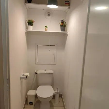 Rum i privatbostad Privee Avec Balcon De 3,5 M2 Dans Un Convivial *
