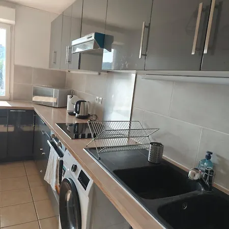 Privee Avec Balcon De 3,5 M2 Dans Un Convivial Deville-les-Rouen