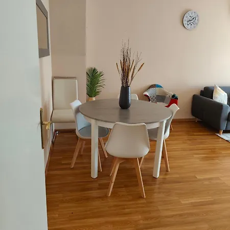 Privee Avec Balcon De 3,5 M2 Dans Un Convivial Δωμάτια σε οικογενειακή κατοικία