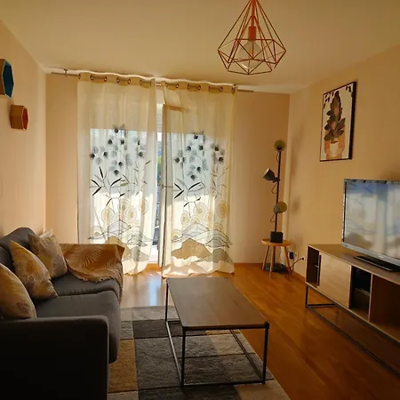 Privee Avec Balcon De 3,5 M2 Dans Un Convivial Δωμάτια σε οικογενειακή κατοικία *