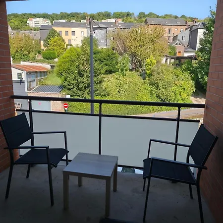 Privee Avec Balcon De 3,5 M2 Dans Un Convivial Rum i privatbostad *