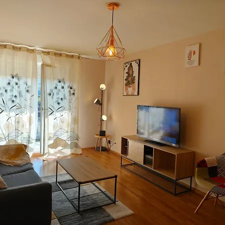 Privee Avec Balcon De 3,5 M2 Dans Un Convivial Deville-les-Rouen